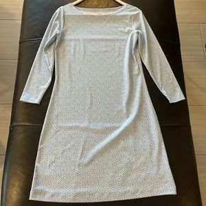 Vineyard Vines 3/4 sleeve blue and white dress in size XS